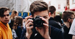 découvrez l'art de capturer des moments inoubliables avec notre photographe d'événements. que ce soit pour un mariage, une fête d'anniversaire ou un événement professionnel, nous immortaliserons chaque instant précieux avec créativité et professionnalisme.