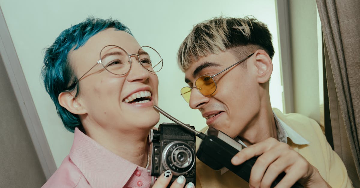découvrez notre photobooth unique, idéal pour capturer des moments inoubliables lors de vos événements. profitez d'une expérience amusante et interactive avec des accessoires variés et des impressions instantanées. créez des souvenirs mémorables avec notre service de photobooth.