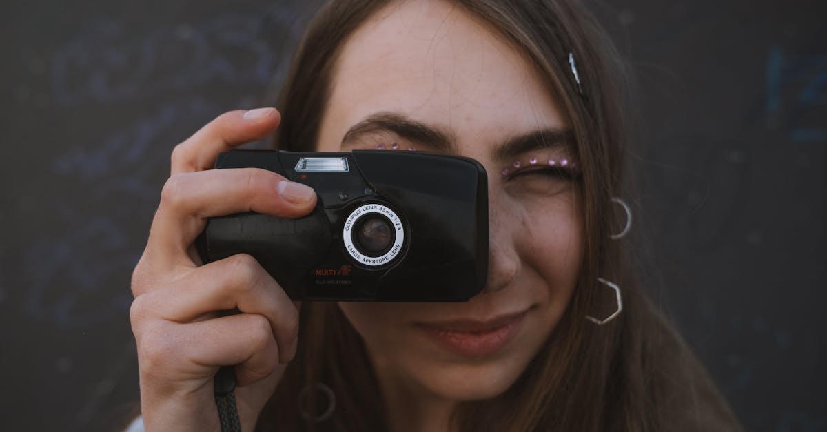Mergulhe no mundo da fotografia amadora: descubra dicas, conselhos e inspiração para capturar momentos únicos e expressar sua criatividade através das lentes.