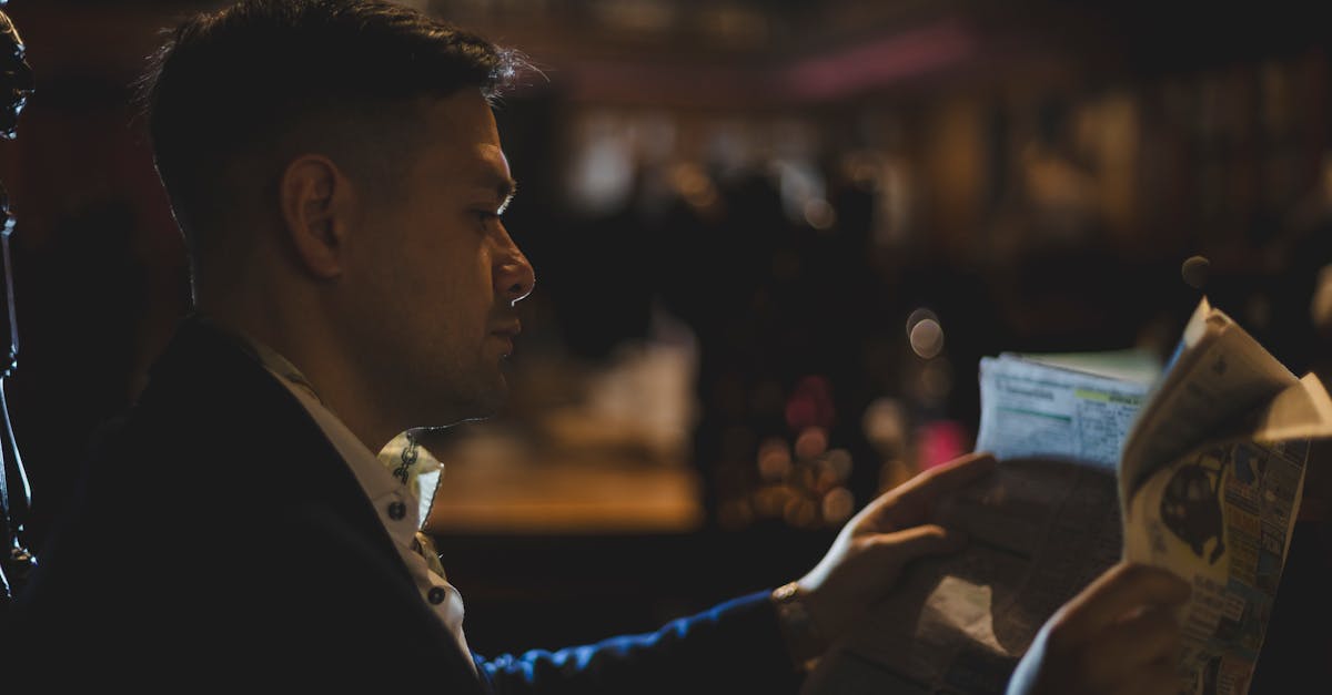 探索私密摄影的艺术，每一张照片都讲述着一个关于联系和情感的深刻故事。沉浸在一个颂扬亲密、美丽和脆弱的视觉世界中。