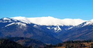 découvrez l'aventure ultime avec notre expédition photographique, où la nature rencontre l'art. explorez des paysages à couper le souffle et perfectionnez vos compétences en photographie avec des experts passionnés.