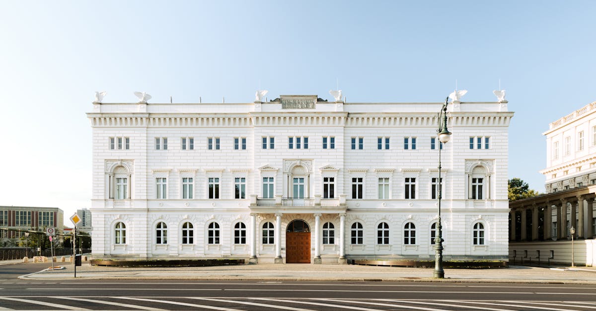 découvrez l'univers captivant de la photographie expérimentale, où l'innovation et la créativité se rencontrent. explorez des techniques audacieuses et des approches artistiques uniques qui transforment chaque image en une œuvre d'art inédite.
