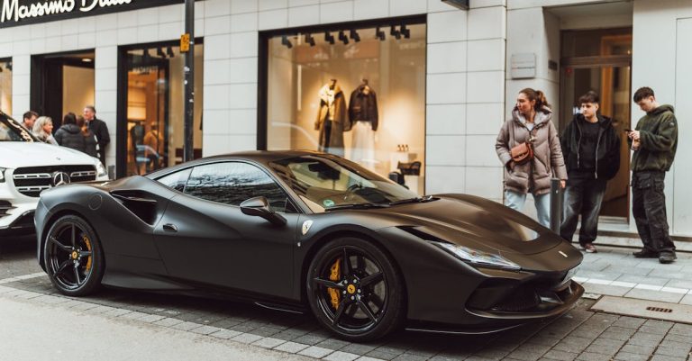 découvrez le parcours et les réalisations de massimo faccioli pintozzi, un expert reconnu dans son domaine. plongez dans son univers professionnel et ses contributions innovantes qui façonnent l'avenir.