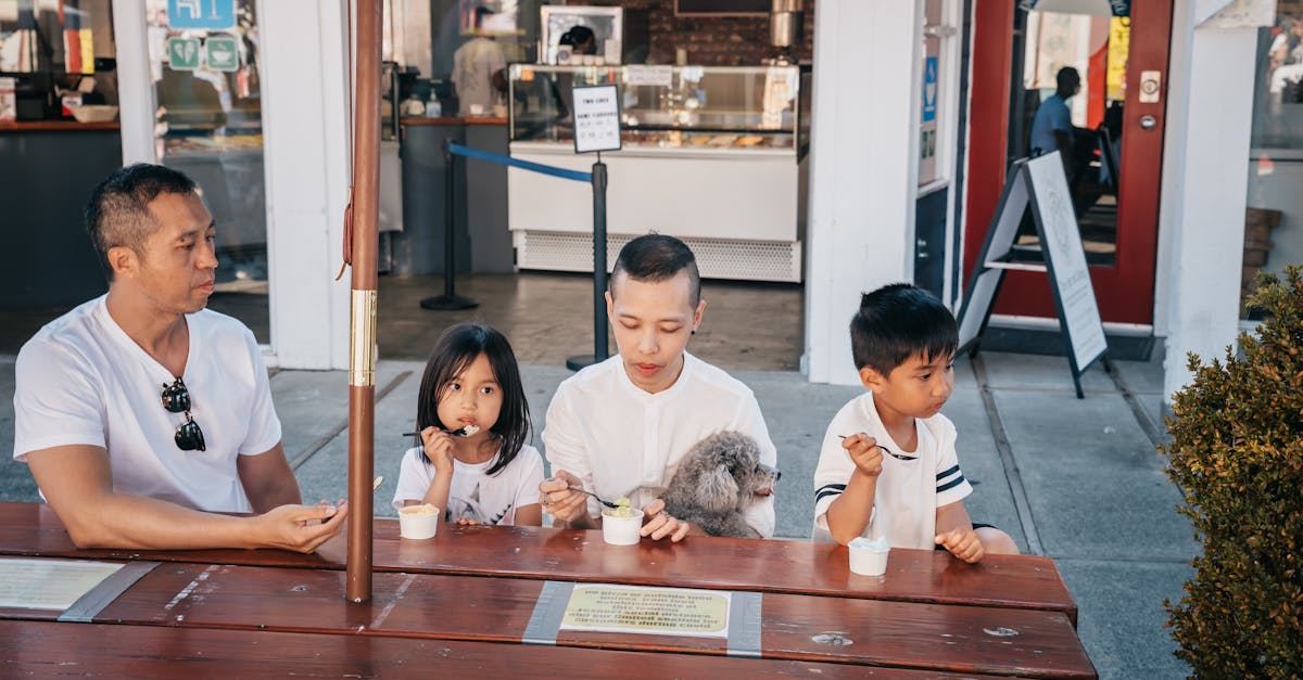 Temi centrali: l'assenza paterna come specchio dell'intimità e della memoria familiare