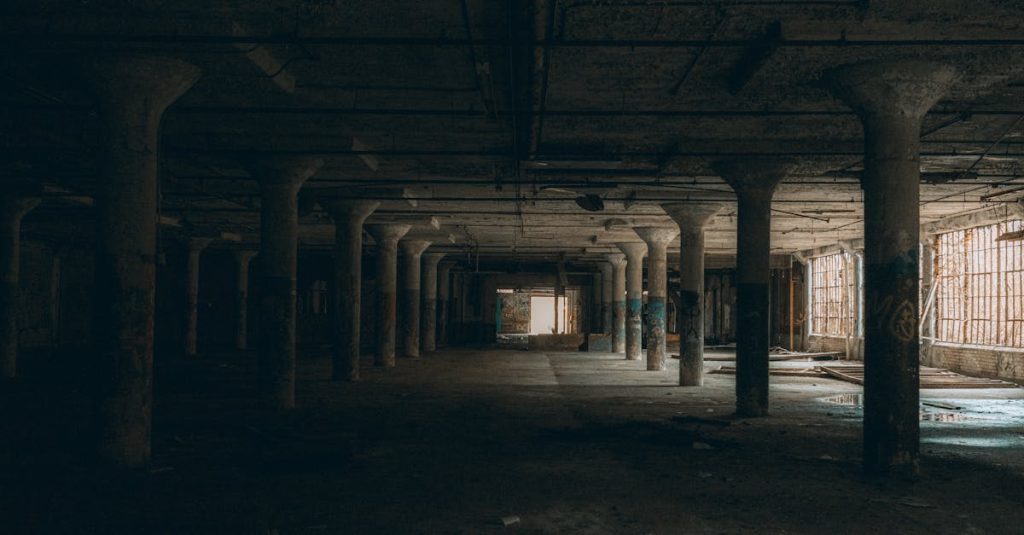 découvrez l'urbex, l'exploration urbaine de lieux abandonnés et mystérieux. plongez dans un univers captivant entre histoire, aventure et photographie, tout en respectant la légalité et la sécurité.